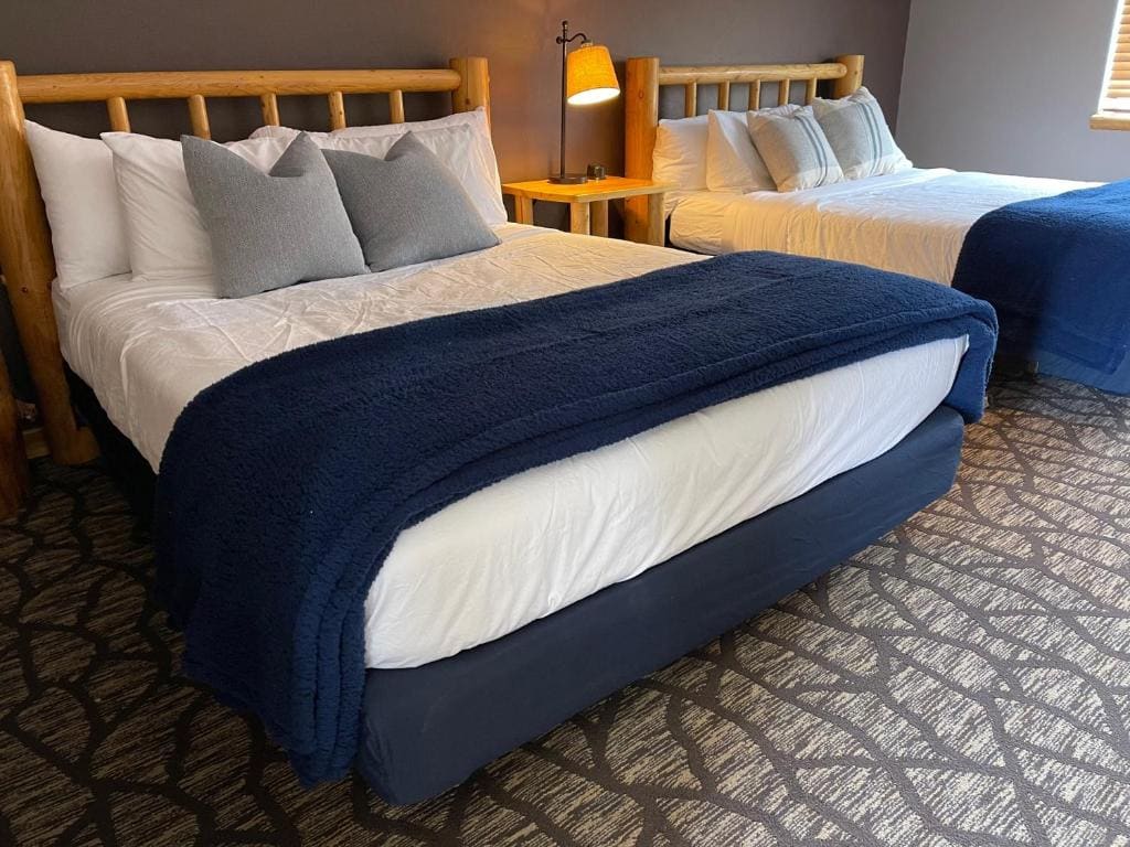 Double Room with Mountain View room - Image 1