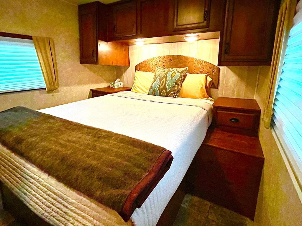 Caravan room - Image 2