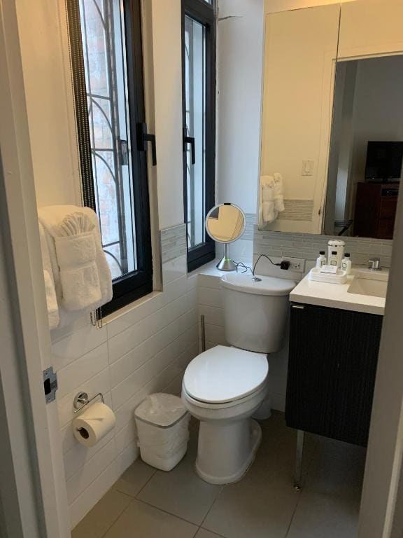 1 Queen Bed, Wellness Studio Apartment, Non-Smoking room - Image 3
