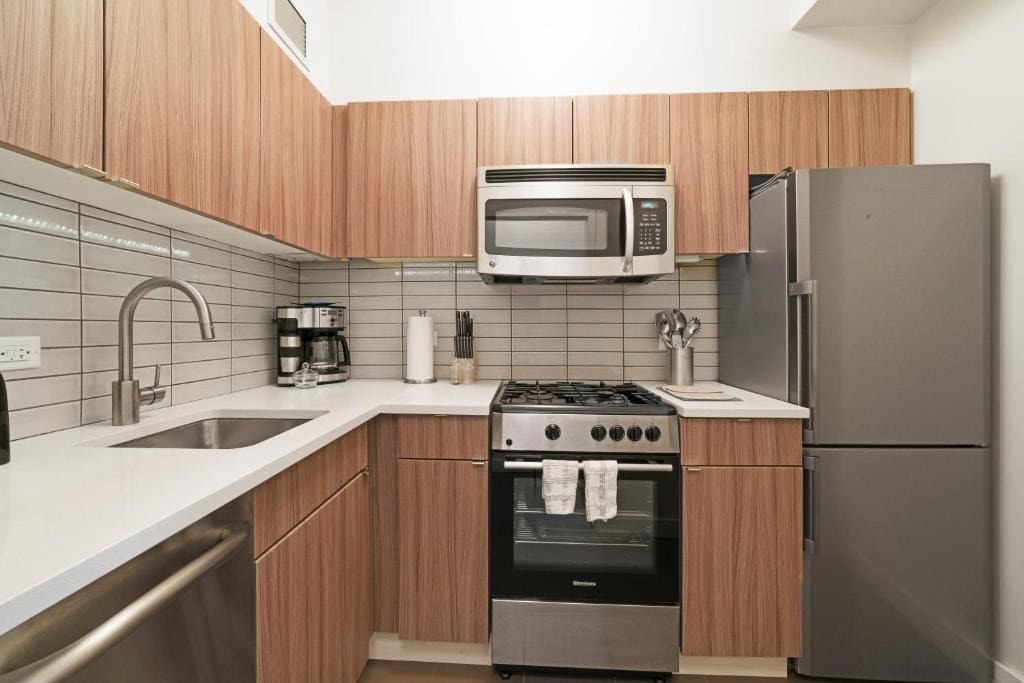 2 Queen Beds, Two-Bedroom Apartment, Non-Smoking room - Image 1