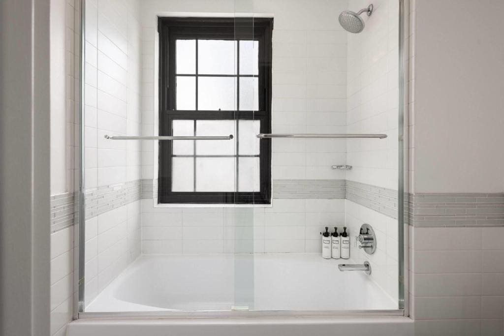 1 Queen Bed, One-Bedroom Apartment, Non-Smoking room - Image 3