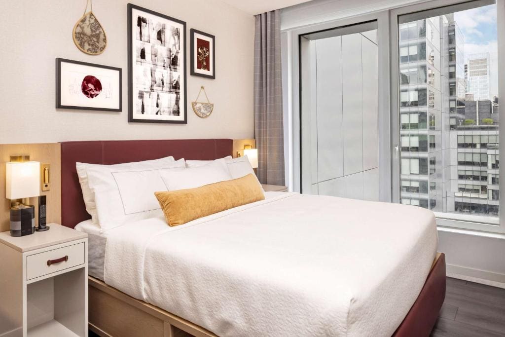 One-Bedroom Premier King Suite with Sofa Bed room - Image 1