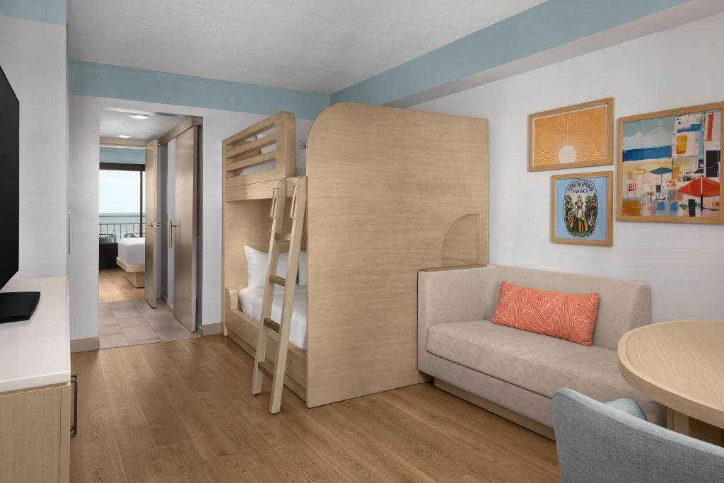 One-Bedroom King Suite with Ocean View room - Image 2