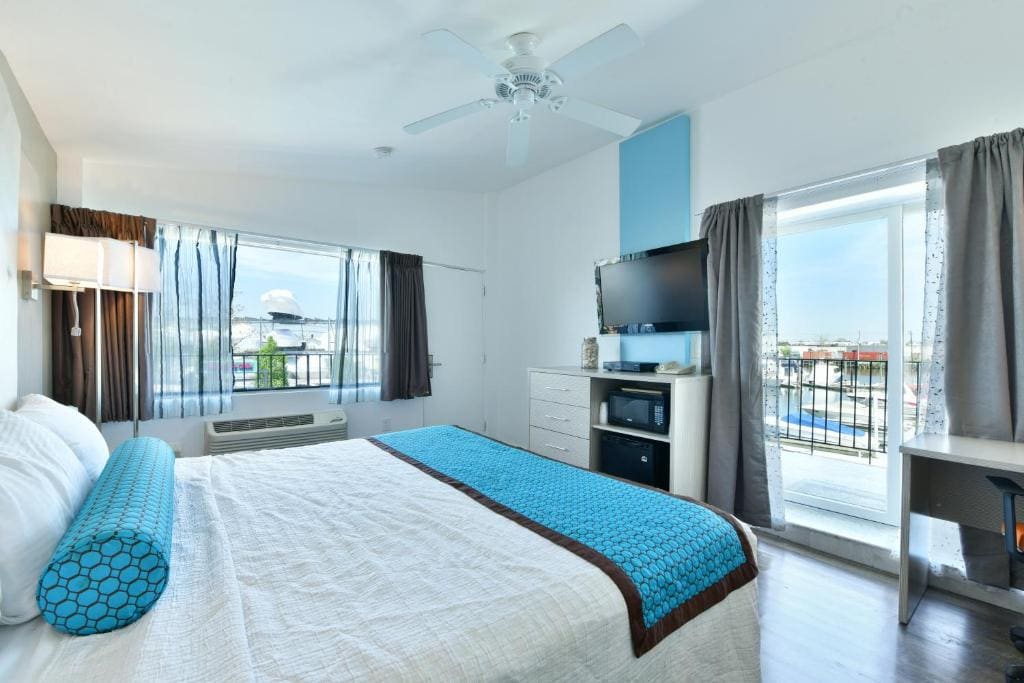 King Room with Sea View room - Image 1