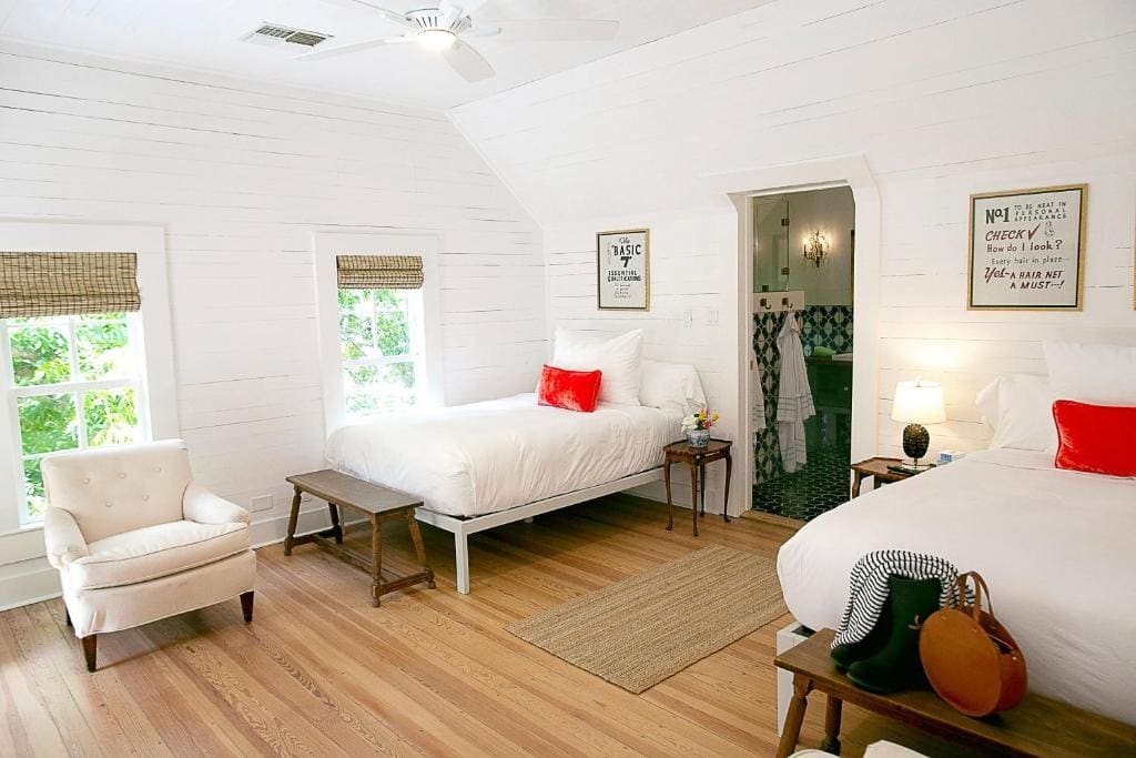 Deluxe Double or Twin Room room - Image 3