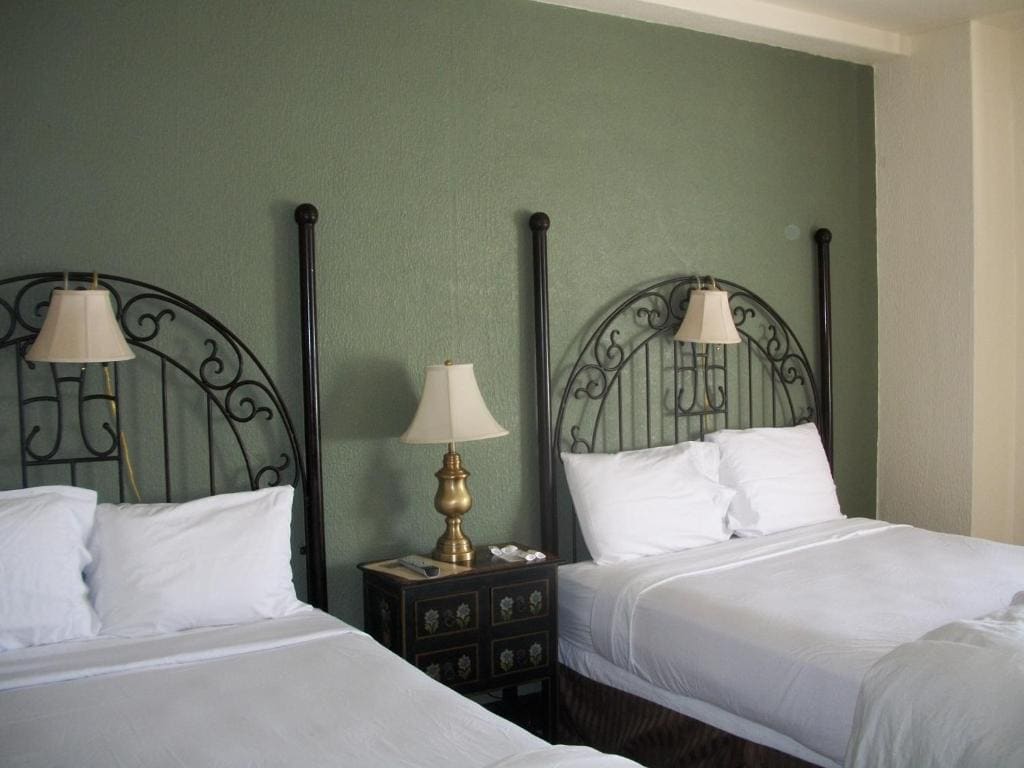 Queen Room with Two Queen Beds room - Image 2