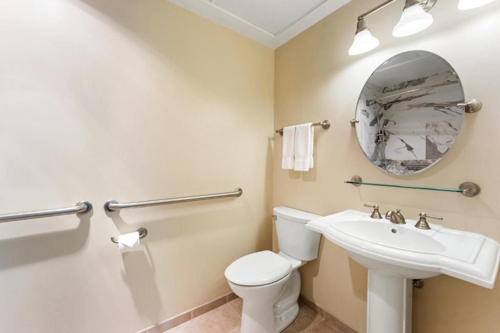 Suite room - Image 2