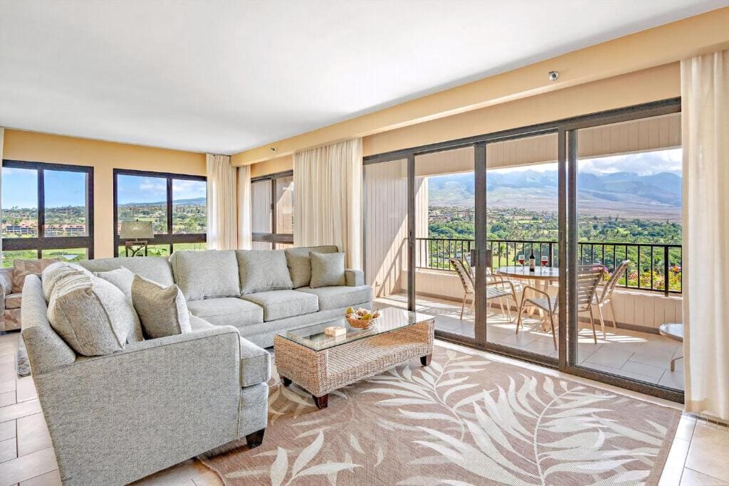 Two-Bedroom Superior Suite with Mountain View room - Image 2