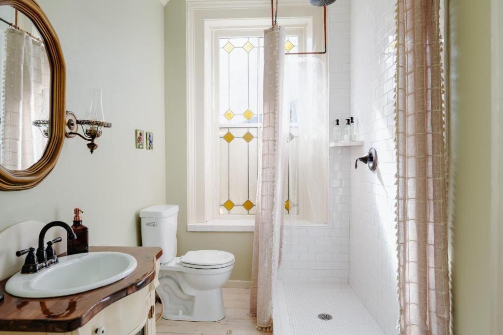 Superior Triple Room room - Image 1