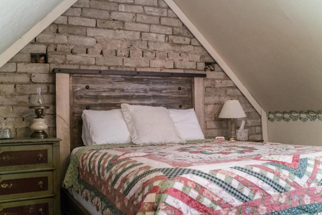 Triple Room with Private Bathroom room - Image 1