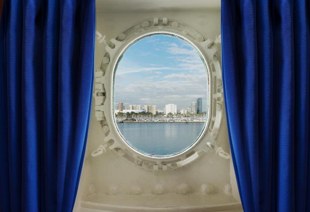 Harbor View Standard King room - Image 1