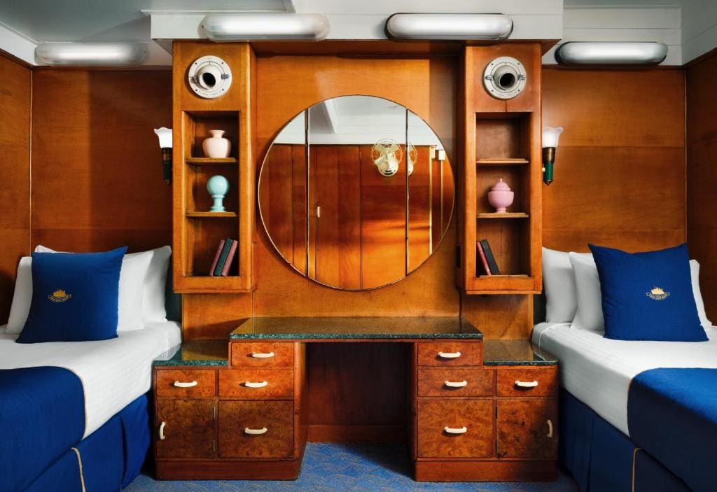 Portside Deluxe Twin room - Image 2