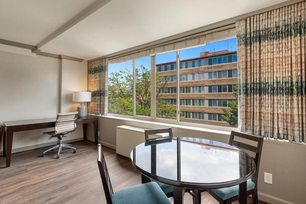 King Suite with Sofa Bed room - Image 2