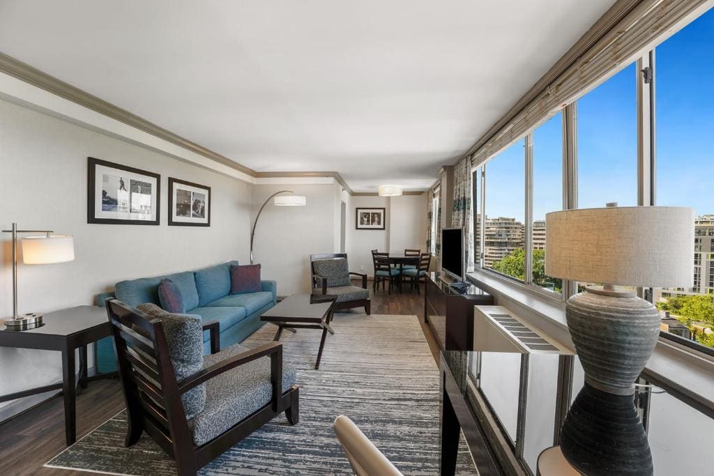 Potomac King Suite room - Image 1