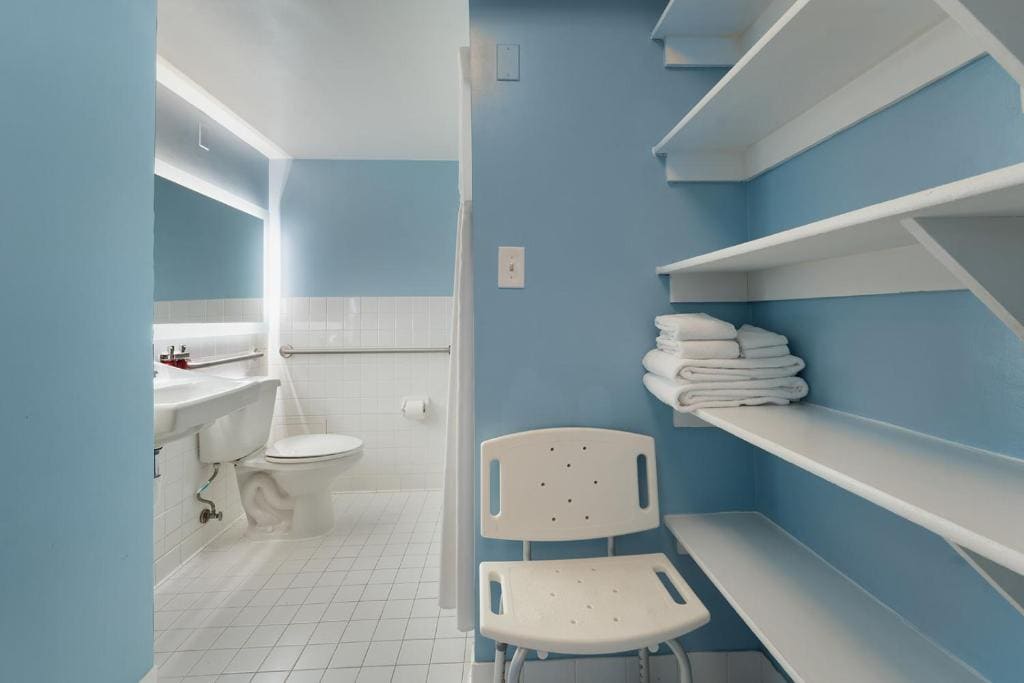Studio - Disability Access room - Image 3