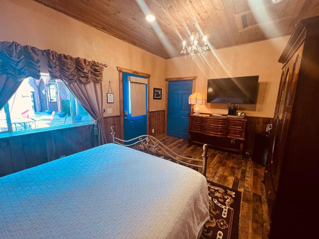 Standard Queen Room room - Image 1