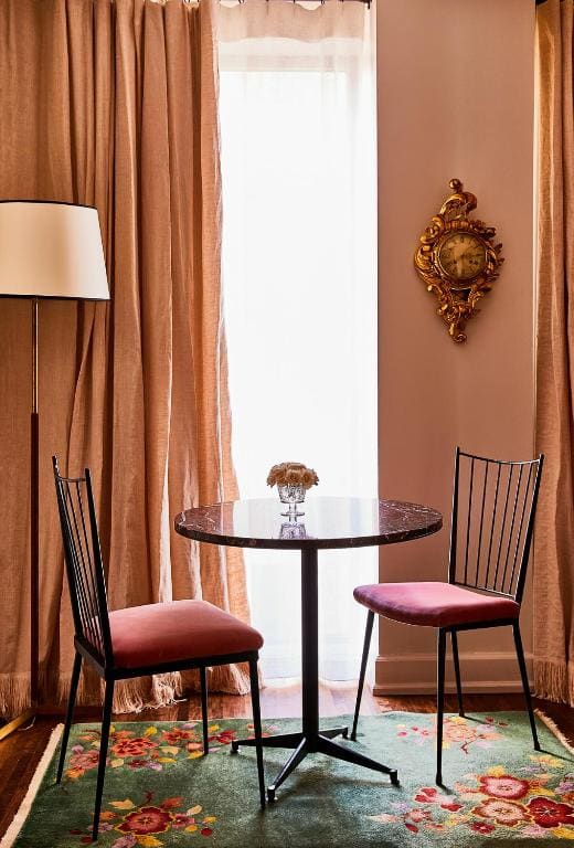 Queen Suite room - Image 1