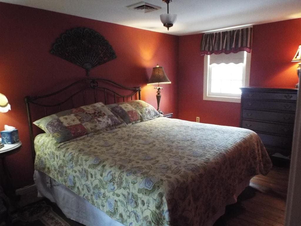 Standard Quadruple Room room - Image 2