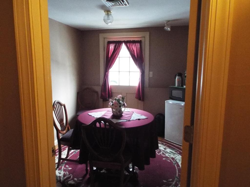Standard Quadruple Room room - Image 3