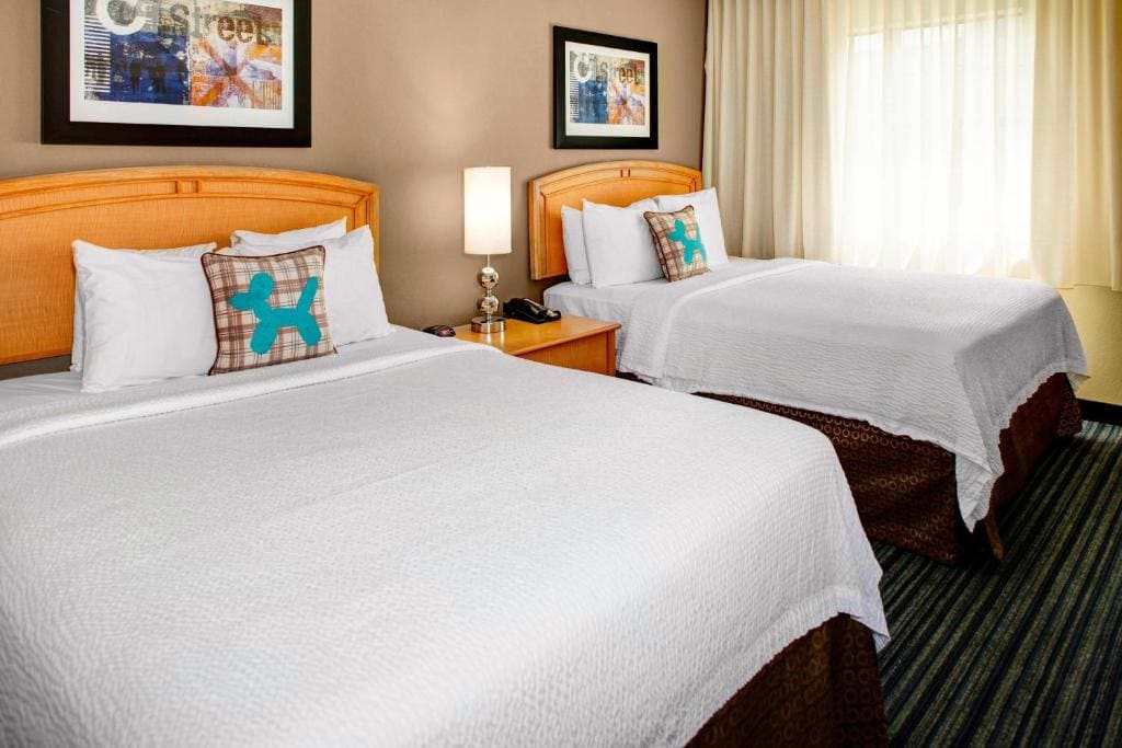 One-Bedroom Queen Suite with Sofa Bed room - Image 1