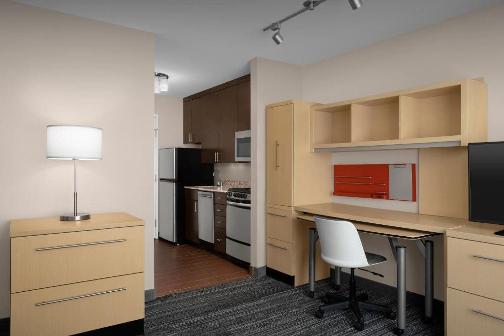 One-Bedroom Suite with Sofa Bed room - Image 3