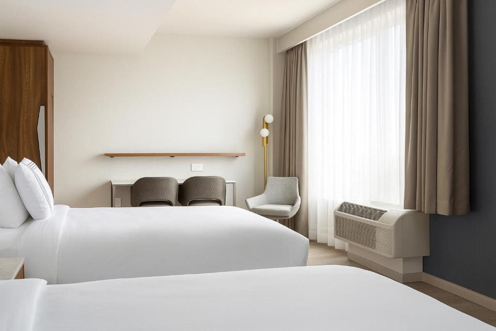 Studio Suite with Two Queen Beds - Mobility and Hearing Accessible with Roll-in Shower room - Image 2