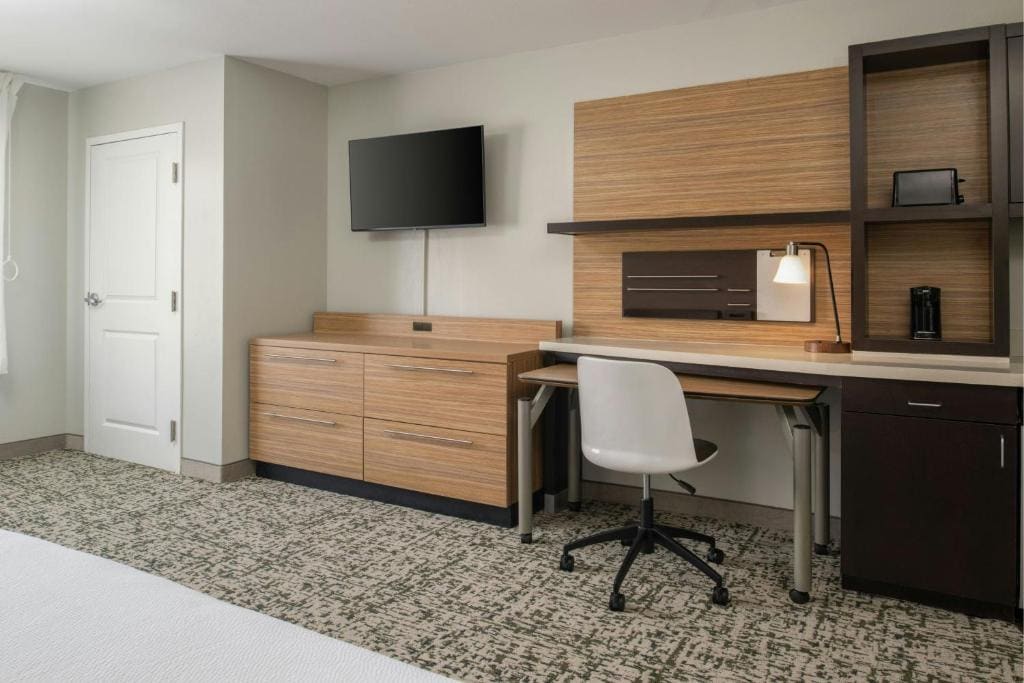 Two-Bedroom Suite room - Image 2