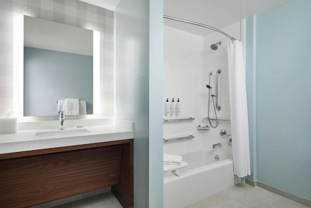 One-Bedroom King Suite with Sofa Bed room - Image 1