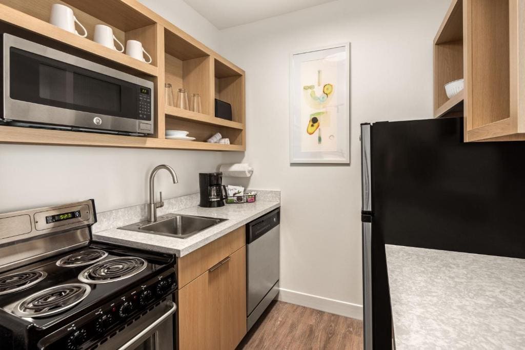 Two-Bedroom Suite room - Image 2