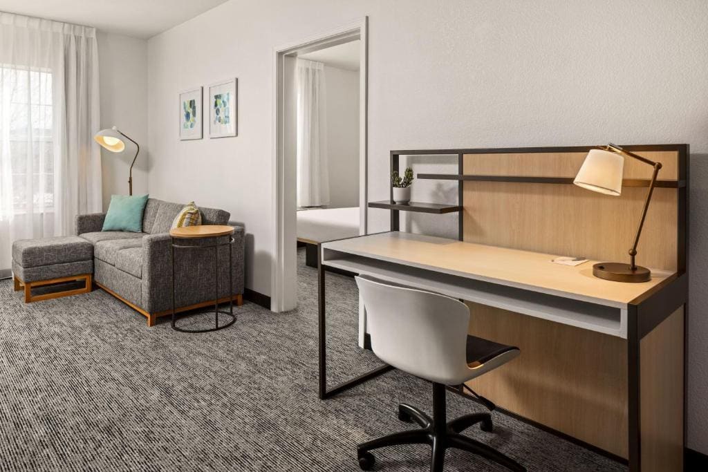 Queen Studio - Hearing Accessible room - Image 1