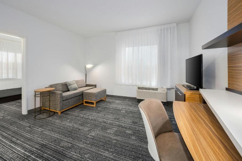One-Bedroom Suite with Queen Bed and a Sofa Bed room - Image 3