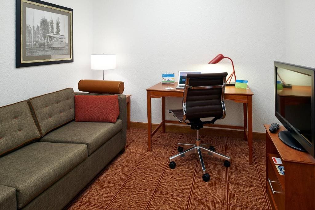 Large Queen Studio room - Image 1