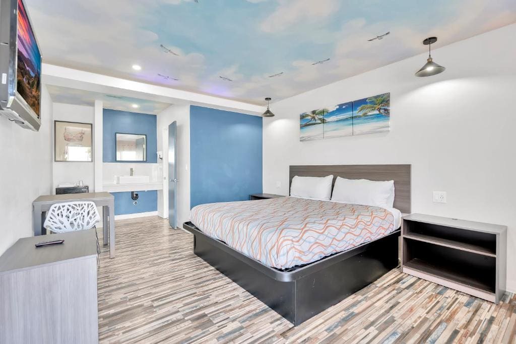 Standard King Room room - Image 1