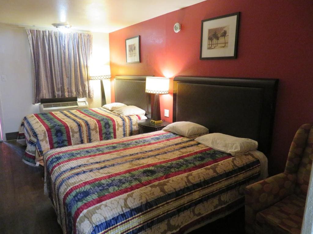 Double Room with Kitchenette room - Image 2