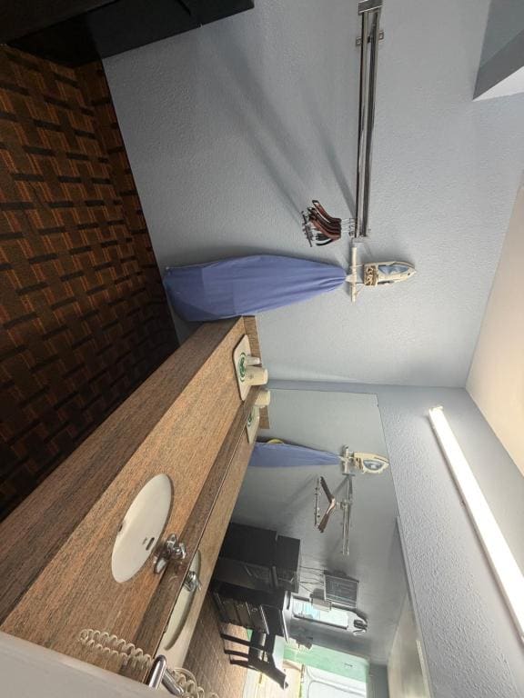 King Room room - Image 1