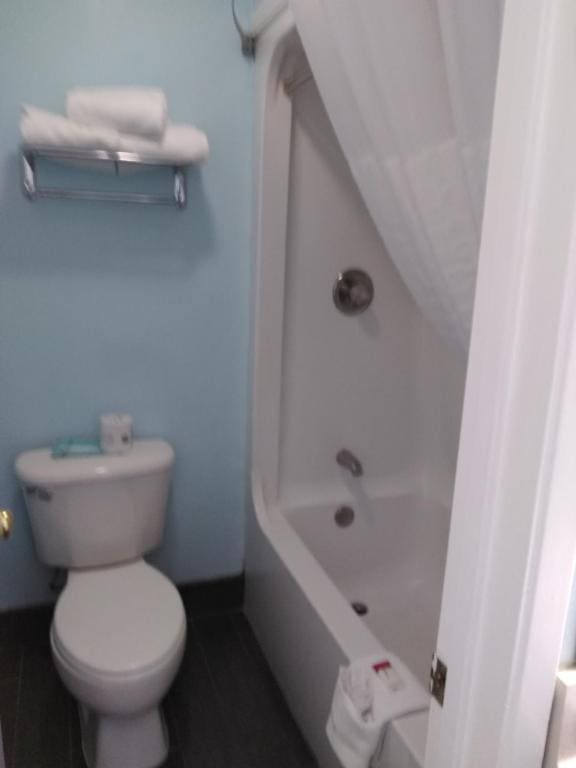 Two-Bedroom Suite - Non-Smoking room - Image 2