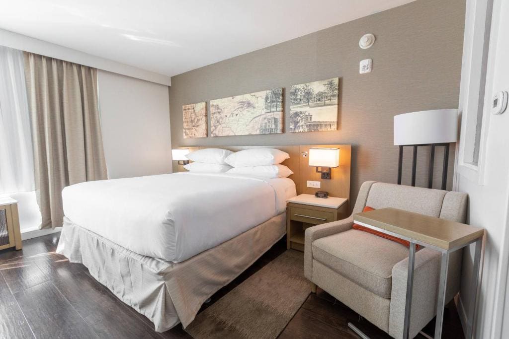 King Room with Courtyard View room - Image 1