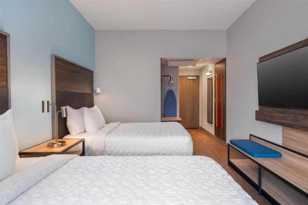 Queen Room with Two Queen Beds and Walk-In Shower room - Image 2