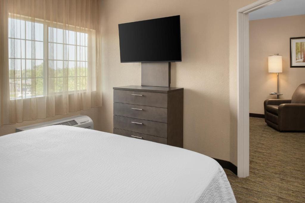 King Studio Suite room - Image 3