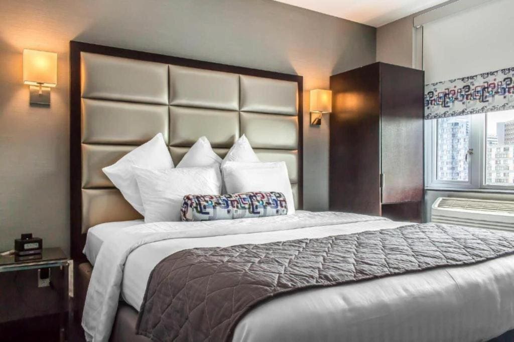 Standard King Room room - Image 2