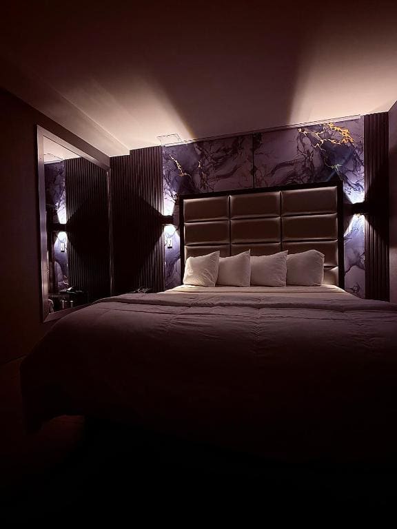 Superior King Room room - Image 1