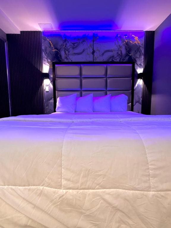 Superior King Room room - Image 2
