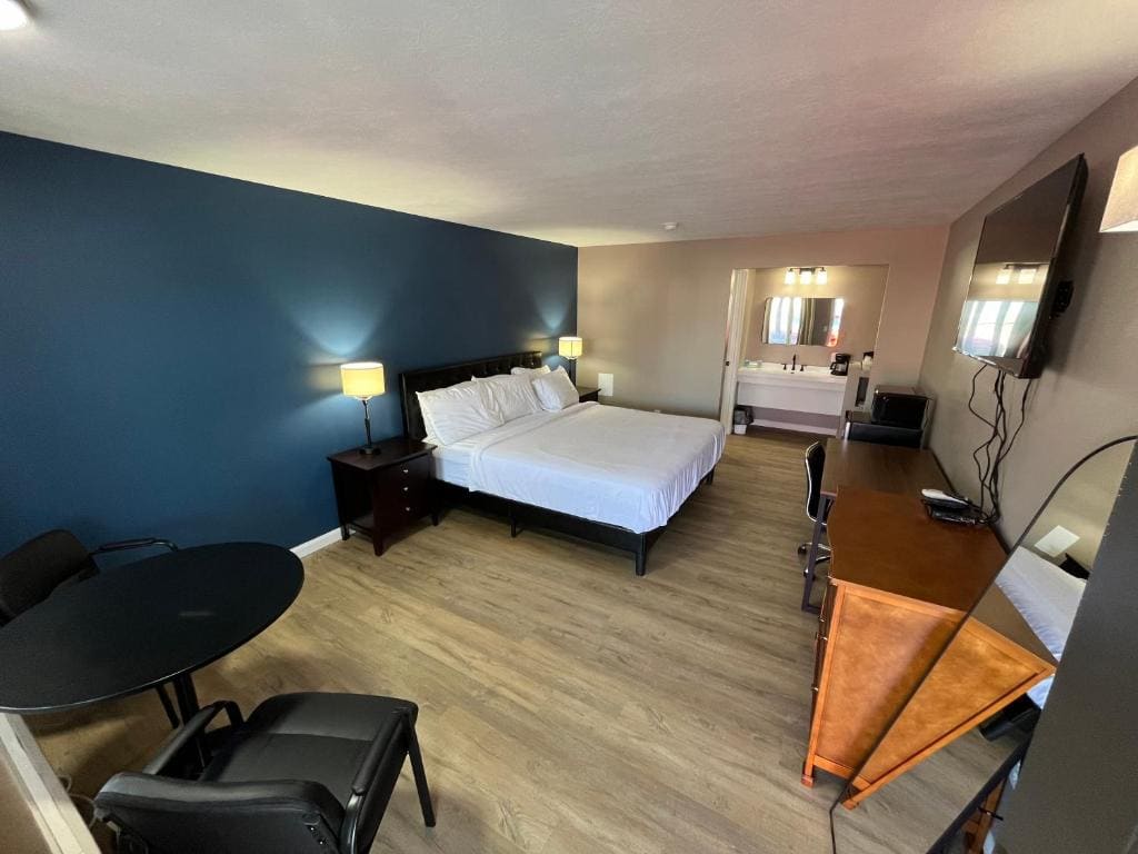 Superior King Room room - Image 3