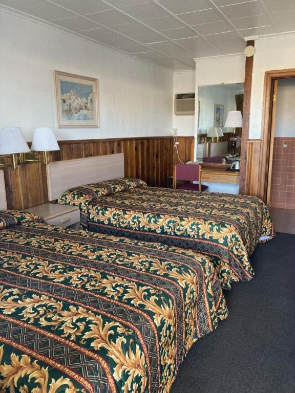 Queen Room room - Image 2