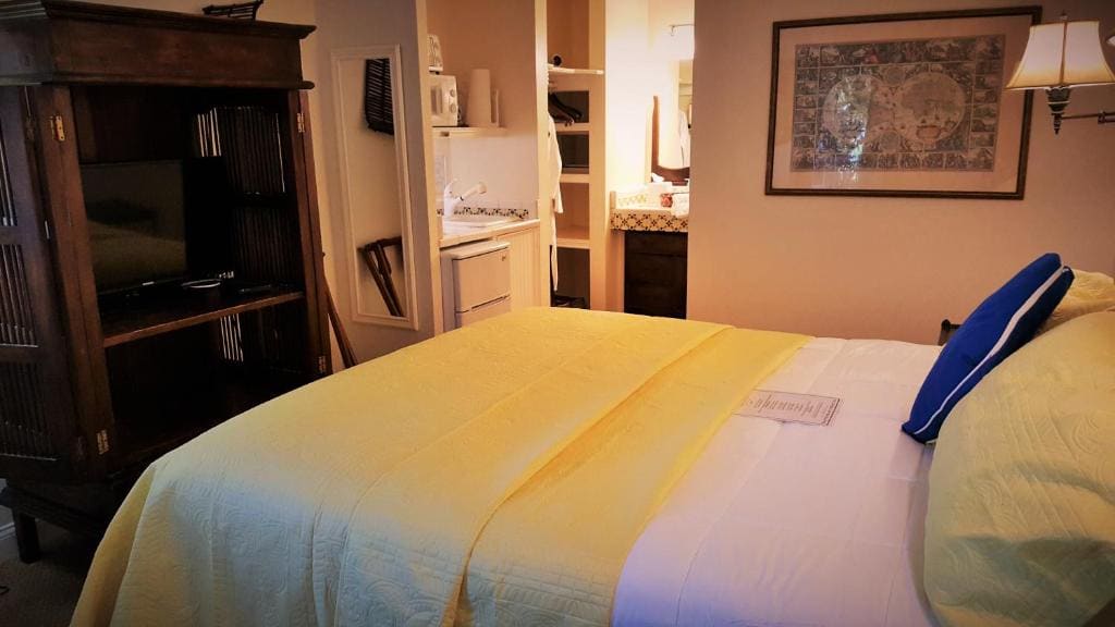 King Room with Balcony room - Image 3