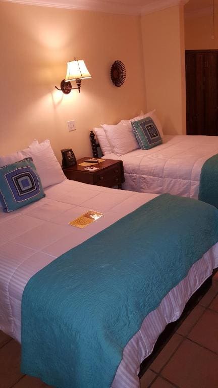 Standard Double Room with Two Double Beds room - Image 2