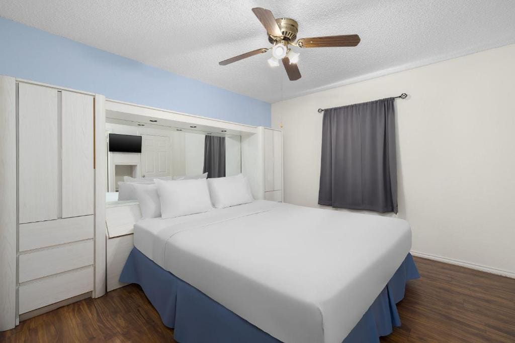 Executive Suite room - Image 2