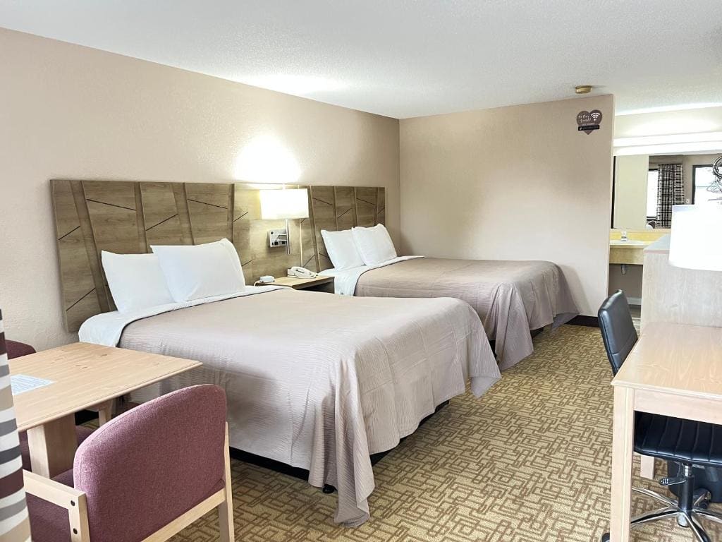 Double Room with Two Double Beds room - Image 1