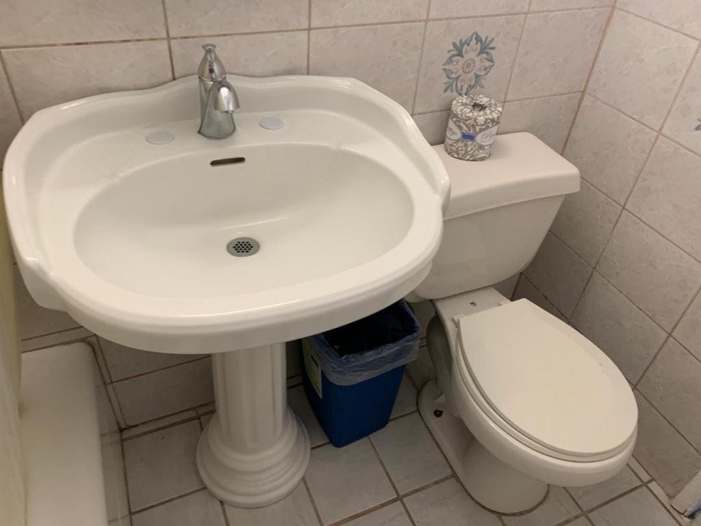 Suite with Spa Bath room - Image 1