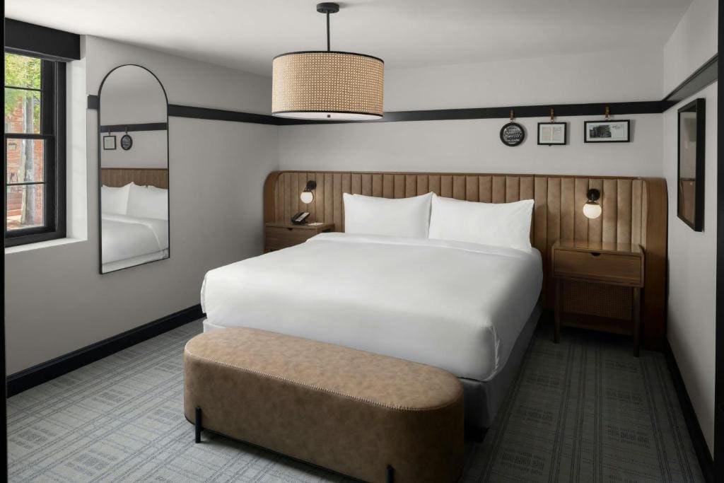 Traditional King Room room - Image 2